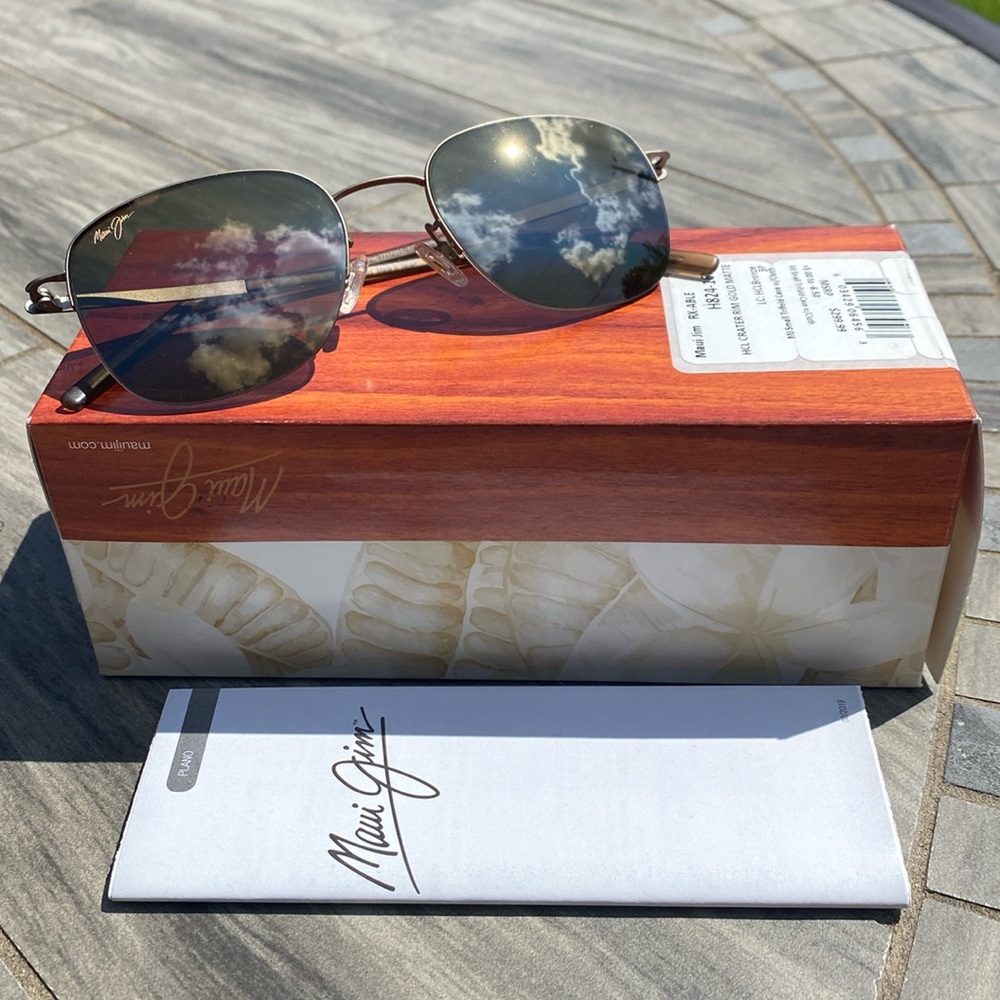 Brand New in Box Maui Jim Crater Rim polarized sunglasses unisex